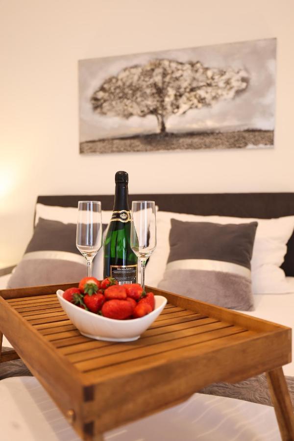Apartments Lisica ビビニェ エクステリア 写真